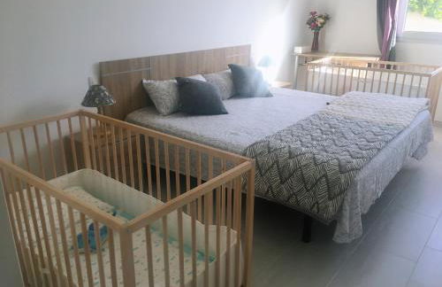 Big Villa Tauro with Private Heated Saltwater Pool & Jacuzzi & BBQ & Game Room & Arcade Games - Foto 58