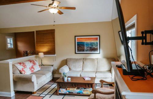 Pleasant Grove Cottages - Misty Mtn (#113) / Lazy Bear (#115) - Foto 9