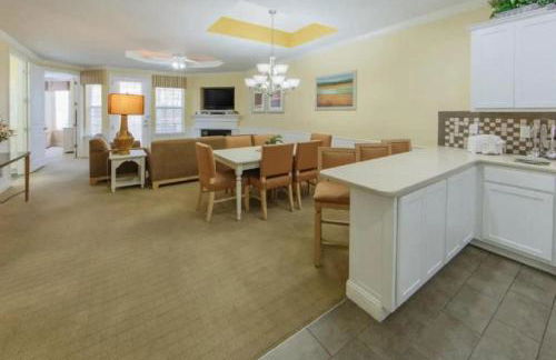 Perfect 2BD family vacation spot with Family Friendly Resort Activities on site - Foto 8