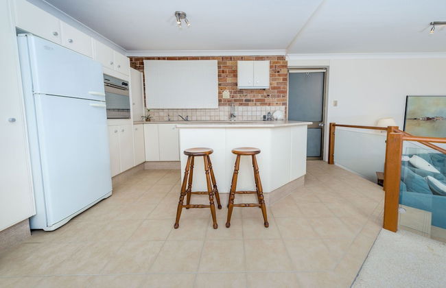 A Yachtsmans Rest Unit 4, 37 Victoria Parade - Photo 8