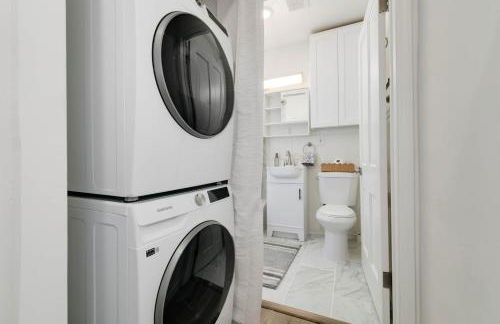 Mar Vista Beach Escape 2BR with Relaxing Yard - Foto 3