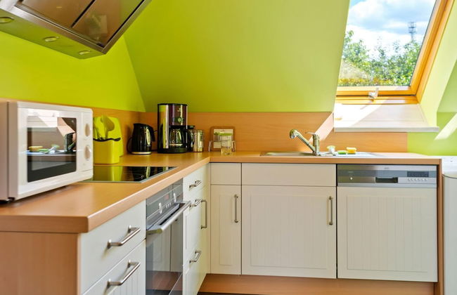 Garden View Apartment in Erzgebirge near Forest - Foto 11