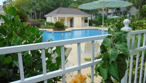 W2 Ocean Walk Resort upstairs 2 bed king and two twins next to back pool - Foto 2