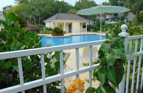 W2 Ocean Walk Resort upstairs 2 bed king and two twins next to back pool - Foto 2