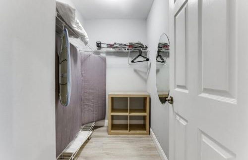 5 Mi to WDW! Spacious Resort Escape with Pool Access - Foto 16