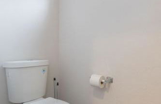 Sunlit La Jolla Village Gem with Peak Ocean Views - Photo 22