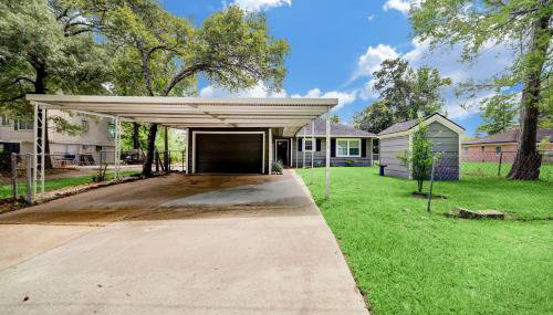 Kingwood Cottage - 10 mins from IAH - Lake Front - Foto 2