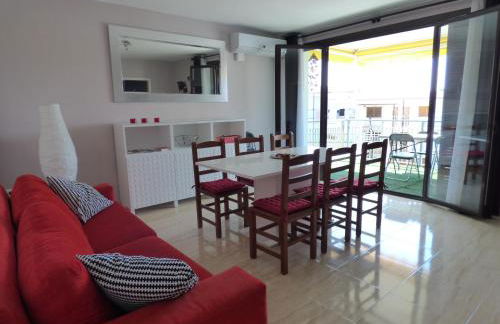 Reus Mediterrani - Photo 1