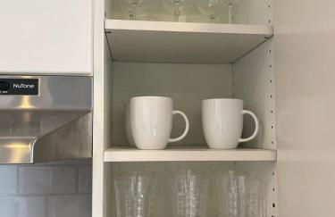 Bright & Quiet 1-Bed Condo with Balcony - Foto 4