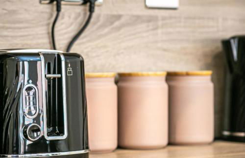 Pluxa The Hideaway - Fully private serviced apartment & parking - Foto 23