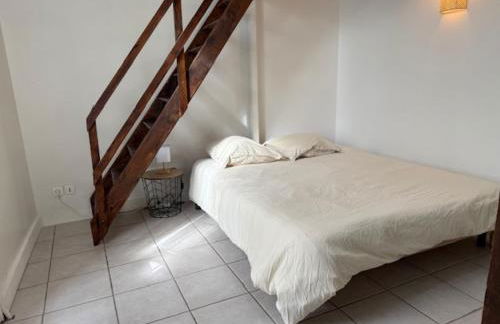 OULLINS T3 COSY 70M2 - 6 Pers 2 Chambre - 2 Mezzanines Métro & centre à Pied - Foto 49