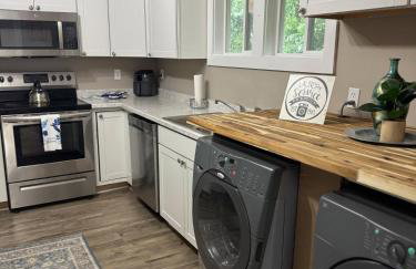 Larry's Love, Early check-in, late check-out! - Photo 12