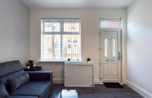 Whitmore House By RMR Accommodations - Newly Refurbed - Modern - Parking - Central - Foto 22