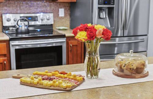 Backyard Games, Fire Pit, Heated Pool, Near Beach - Foto 8