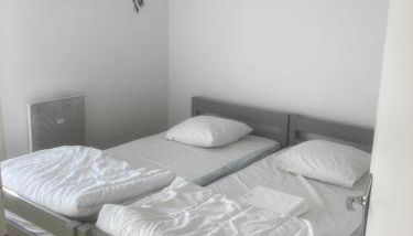 Petite maison à proximité commerces et plage - Foto 2