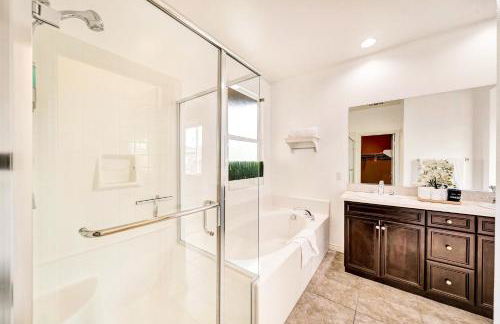 IndioStay 5min to Coachella & Stagecoach Fest -Private Pool, Water Slide, Waterfall, Jacuzzi, Fire Pit - Foto 10