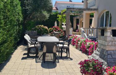 Villa Rea - Photo 3
