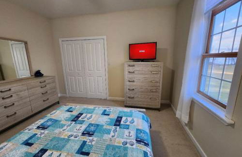 Waterfront Oneida Lake Lux House - Photo 17