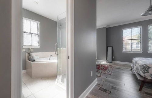 Centrally Located SOHO Retreat Walk to UT & Dining - Foto 20