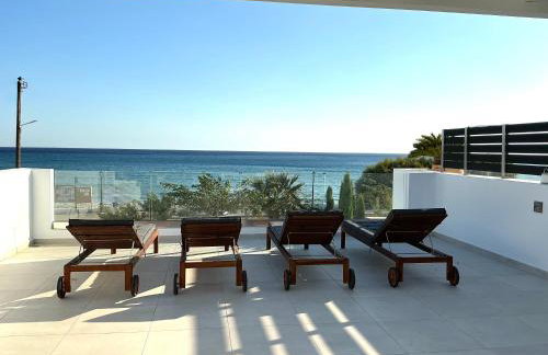 Fantasea Beachfront Villa - Foto 2