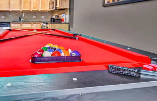 HUGE Luxe Downtown Flat: Pool Table & Parking - Foto 22