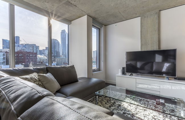 Domicile Suites at Cove - Photo 62