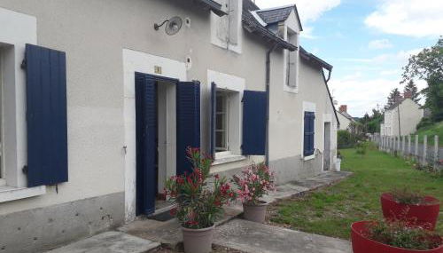 Maison plain pied, 2 chambres, longère typique , fraiche, dans bourg avec tous commerces - Foto 2