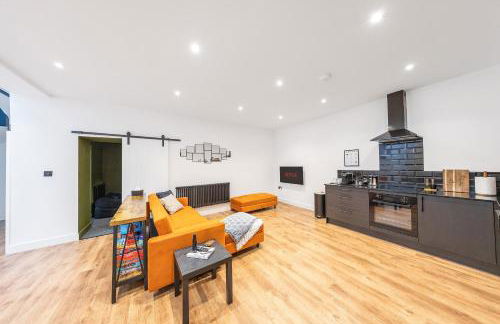 Elevated Escape - Hot tub, sauna, rooftop terrace - Foto 22