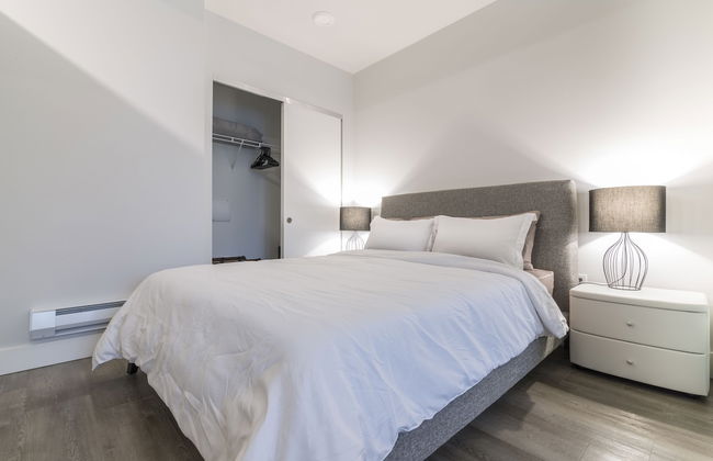 Domicile Suites at Mark on 8th - Photo 11