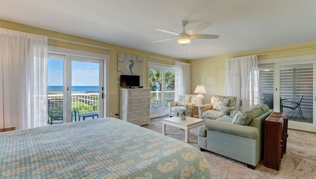 Dog Friendly Oceanfront Beach House by RedAwning - Foto 5, Habitación