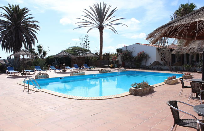 Rustic 1-bed Bungalow in Parque Holandés - Photo 17