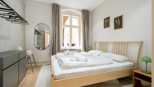 Neukölln Vibes Tiny and Trendy - Foto 2, towels, wardrobe