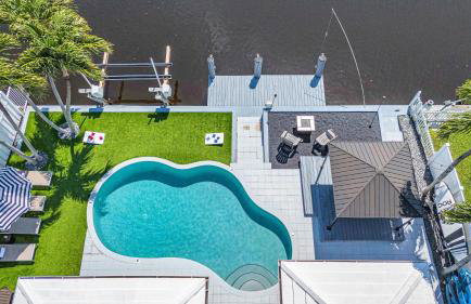 Waterfront Bungalow Heated Pool Pineapple Key - Photo 3