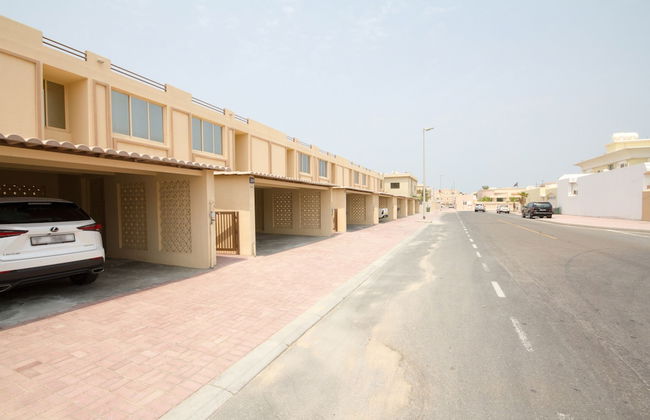 Bespoke Residences - Waikiki Townhouses - Photo 45