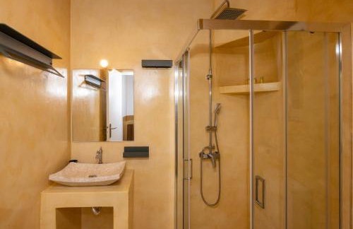 Epavlis Petrou Siwtou - Foto 34