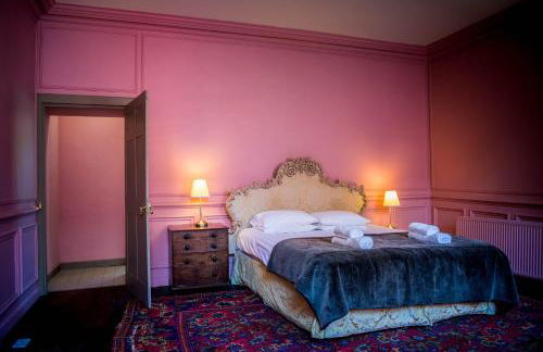 Great House - A Grand Georgian Retreat with Heated Outdoor Pool - Photo 16