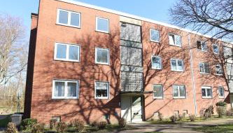 3 BR Nice Apartment Gelsenkirchen - Foto 2