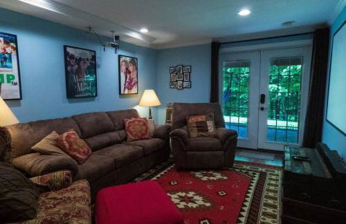 Spacious Catskills Home with Covered Hot Tub - Foto 32