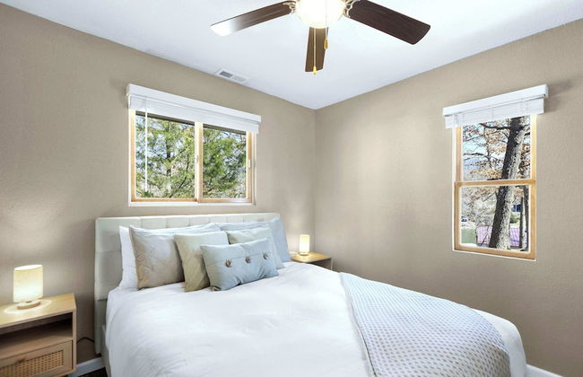 White Oak Landing Spacious 6 BDR w/ Boat Slip! - Photo 8