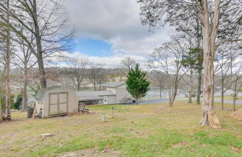 Apt with Lake Views - Day Trip to Virginia Tech! - Foto 17