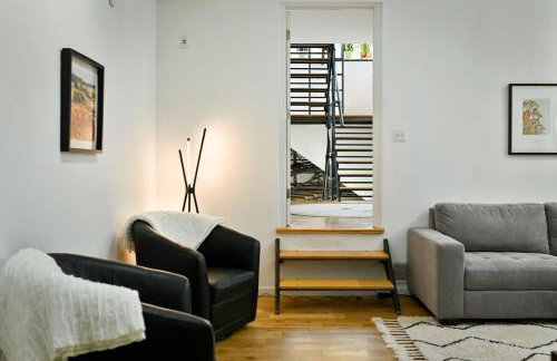 The Architect's Modern Castle - Photo 43