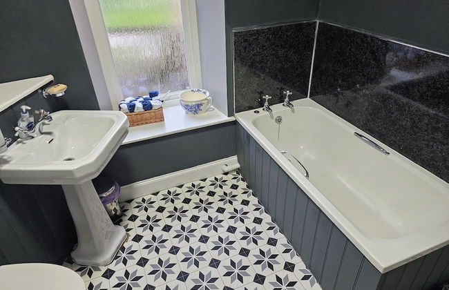 3-bed Cottage With Garden in Kirriemuir Centre - Foto 23