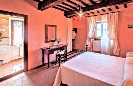 Umbrian Farmhouse Retreat With Private Pool and Garden - Foto 48