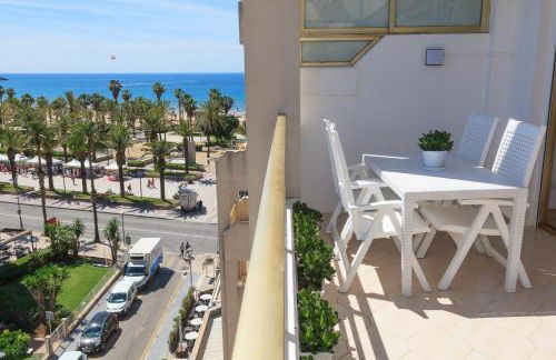 Prime Location Penthouse with Stunning Sea Views - Foto 6