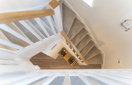 Stylish 3 bed house in Bedford perfect for Contractors and families - Foto 8