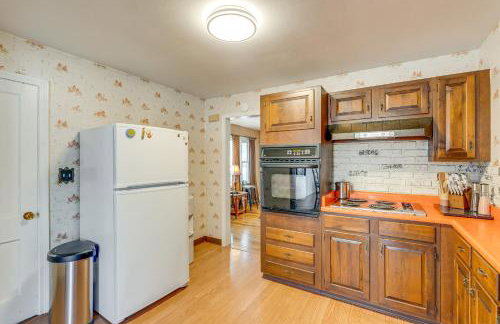 5 Mi to Dtwn Rockford Pet-Friendly Home with Yard! - Foto 11