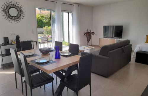 Gîte les rhododendrons Fleurs des Pyrénées - Foto 1