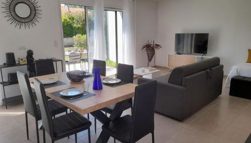 Gîte les rhododendrons Fleurs des Pyrénées - Foto 1