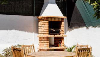 Home Out Casa do Arco in Belém - Photo 3