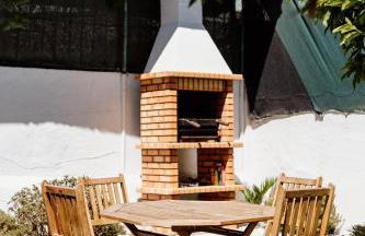 Home Out Casa do Arco in Belém - Photo 3